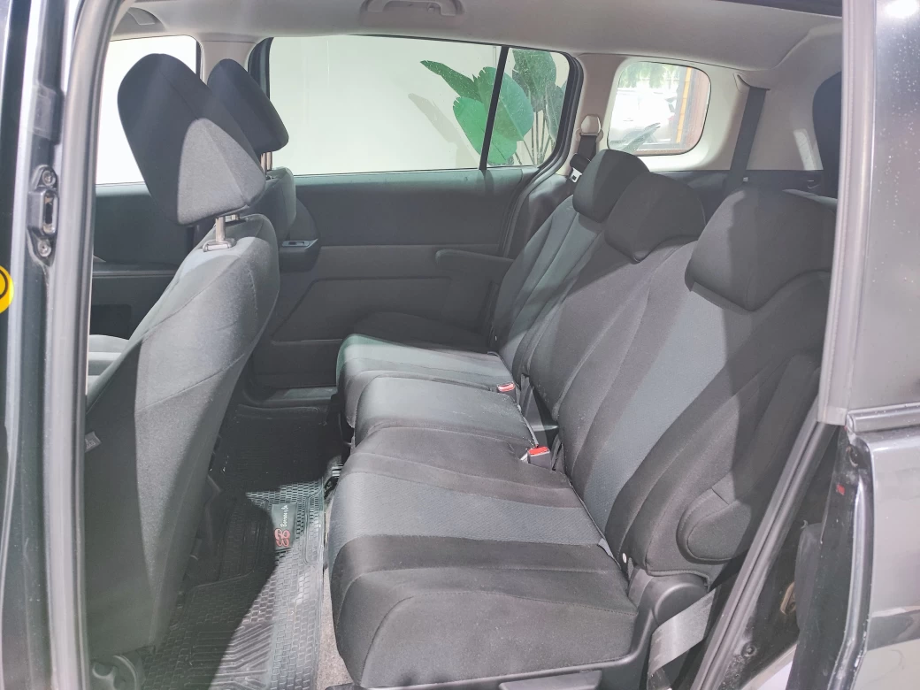 imagen 0 de vehiculo con id 2002