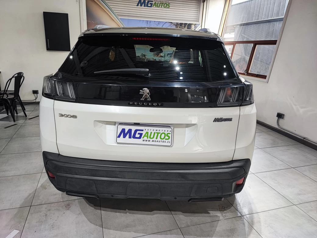 imagen 0 de vehiculo con id 2023