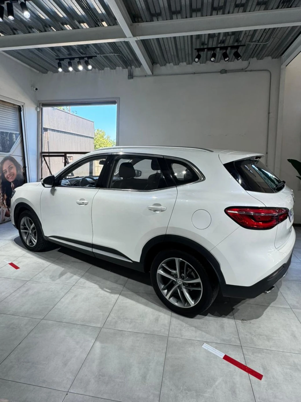 imagen 0 de vehiculo con id 2049