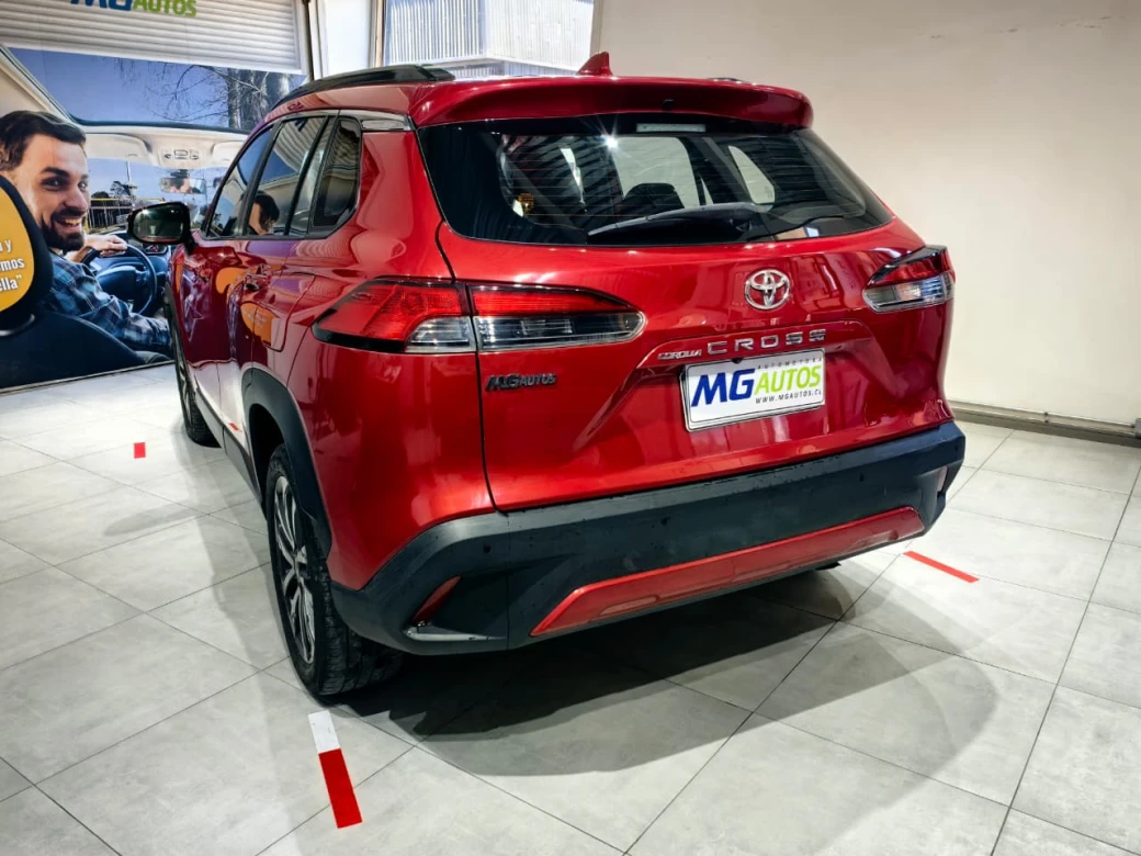 Toyota Corolla Cross — foto 7 de 15