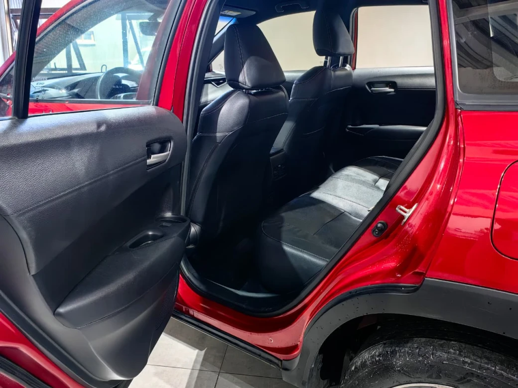 Toyota Corolla Cross — foto 9 de 15