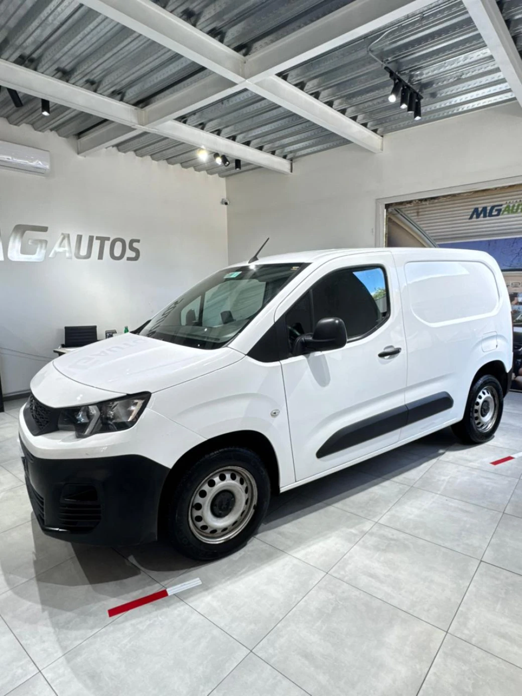 imagen 0 de vehiculo con id 2061