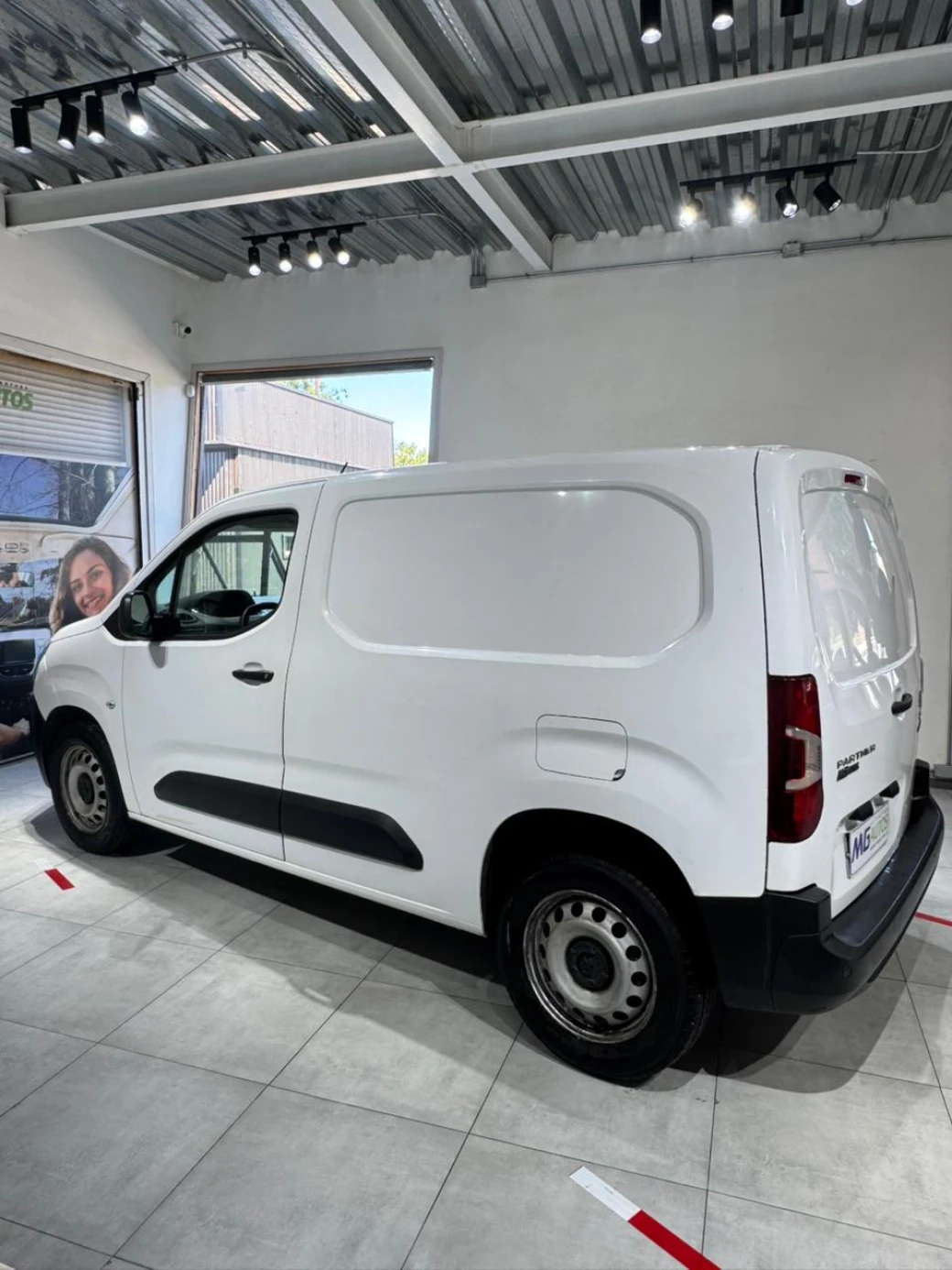 imagen 0 de vehiculo con id 2061