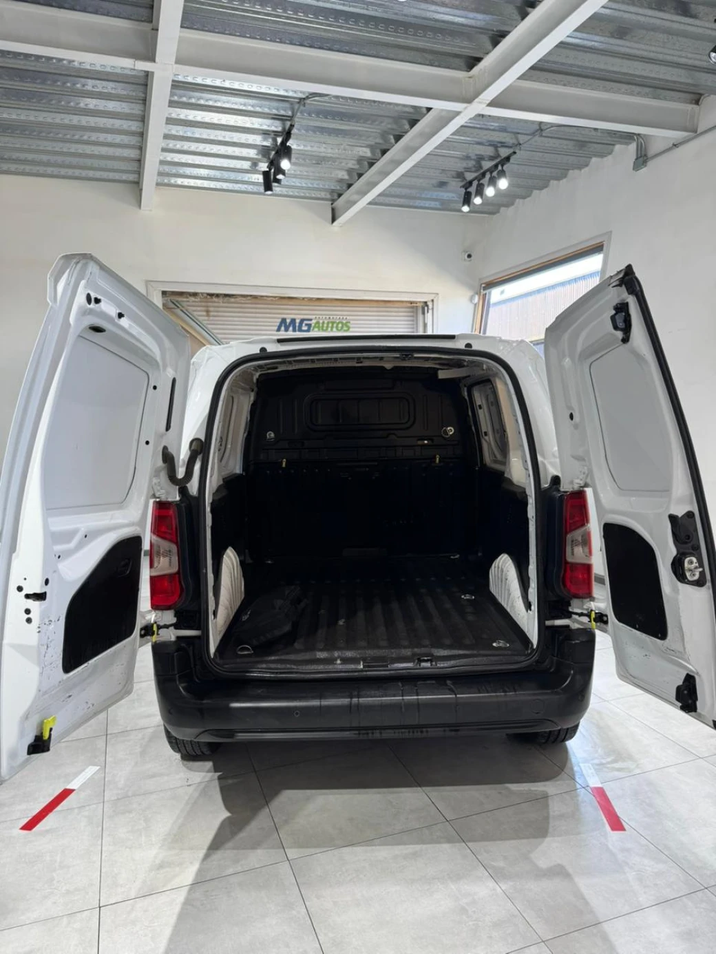 imagen 0 de vehiculo con id 2061