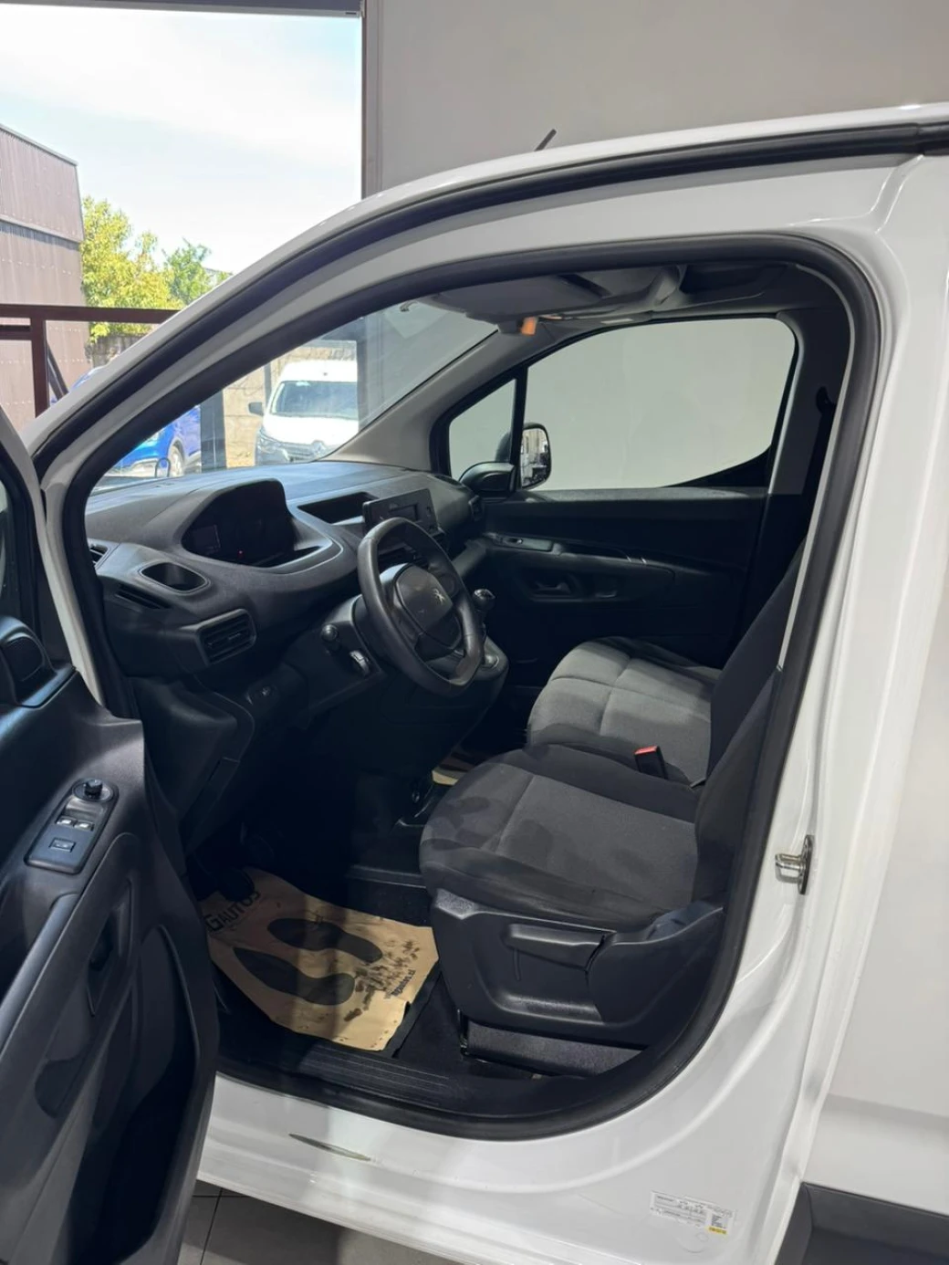 imagen 0 de vehiculo con id 2061