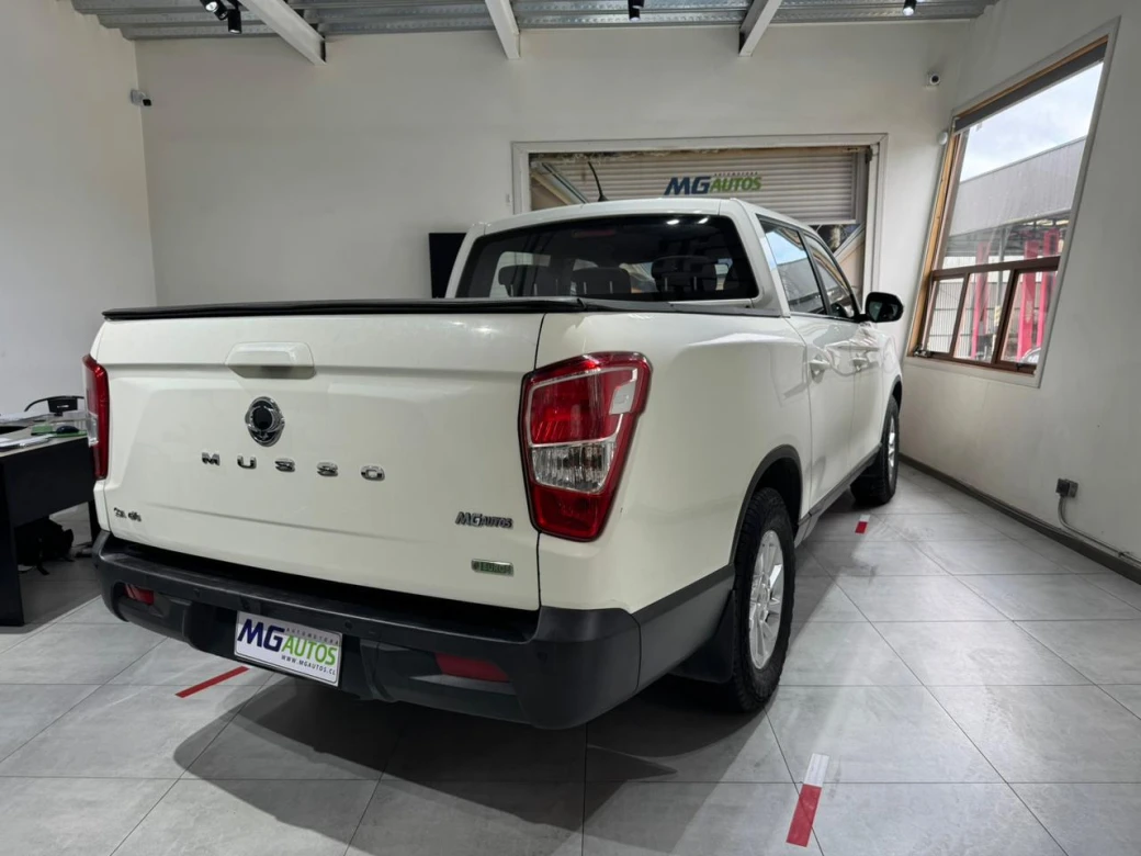 imagen 0 de vehiculo con id 2073