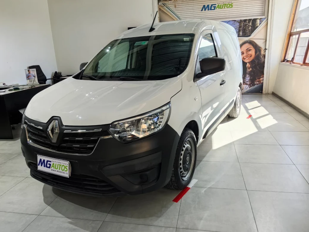 Renault Express — foto 6 de 11