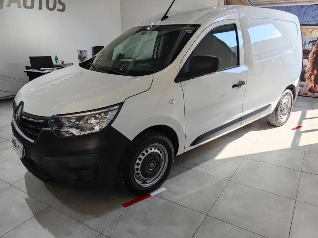 Renault Express — foto 11 de 11