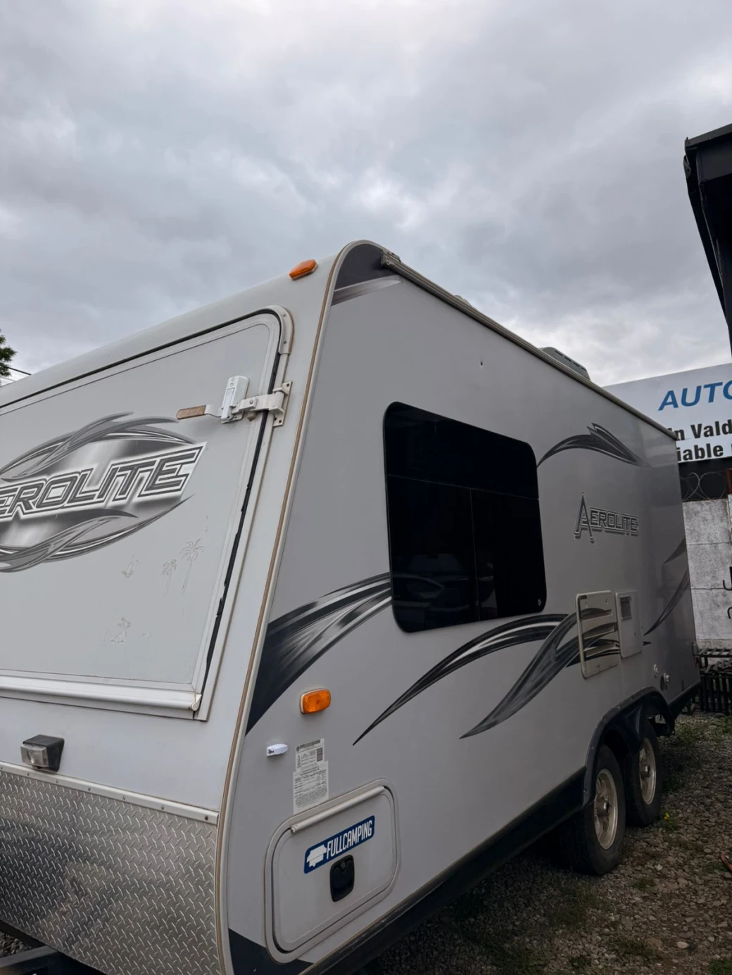 Dutchmen Aerolite Shuttle 185E — foto 2 de 10