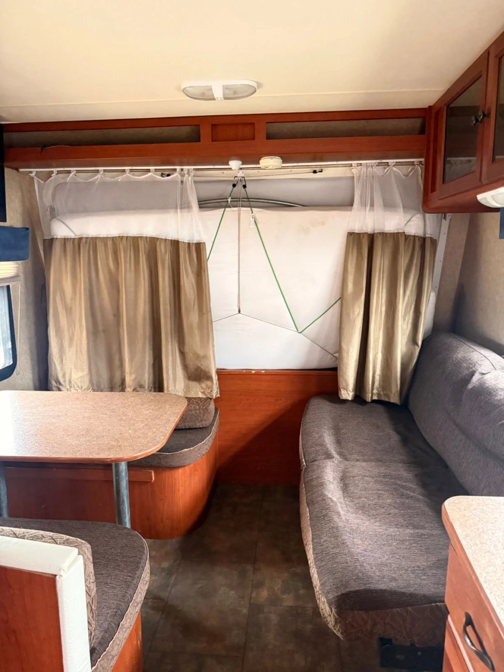 Dutchmen Aerolite Shuttle 185E — foto 7 de 10