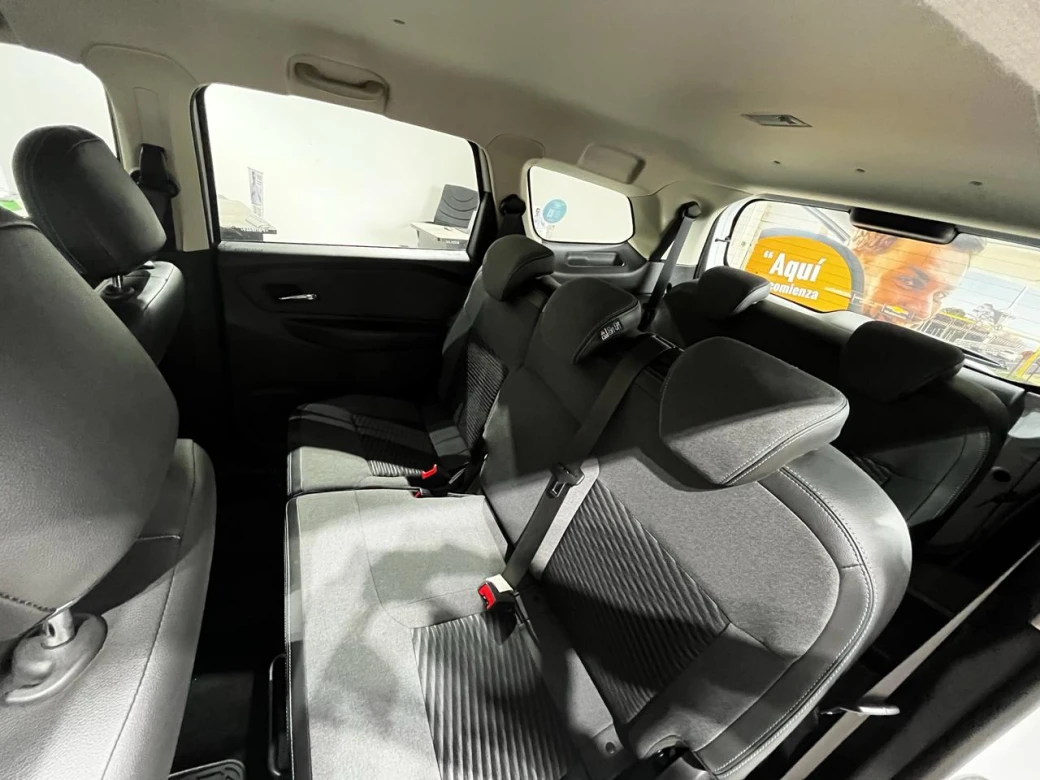 imagen 0 de vehiculo con id 2119