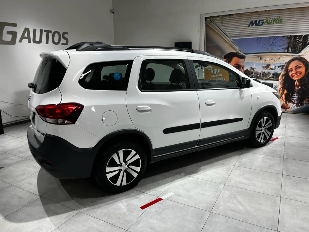 imagen 0 de vehiculo con id 2119