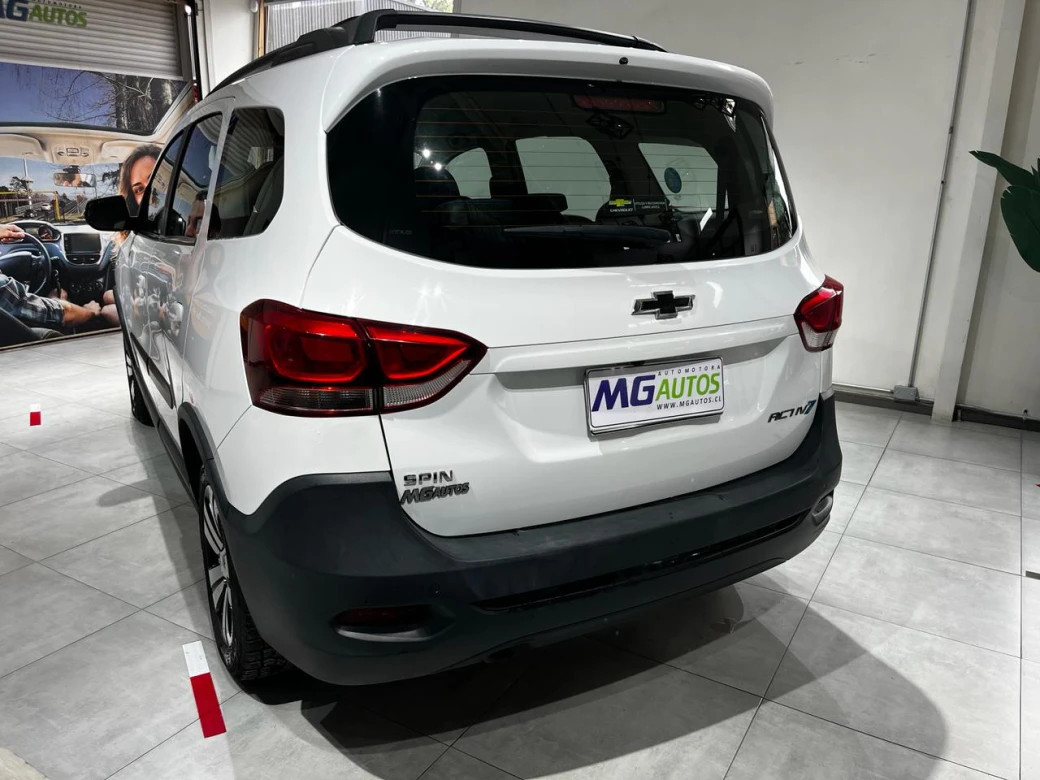 imagen 0 de vehiculo con id 2119