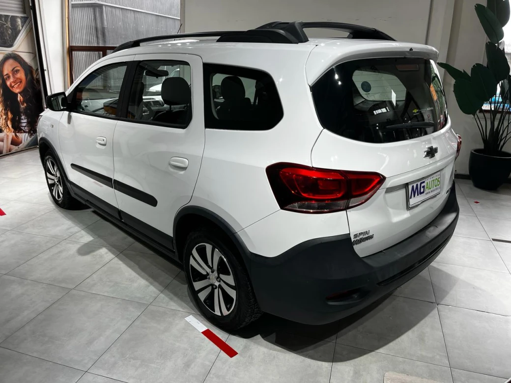 imagen 0 de vehiculo con id 2119