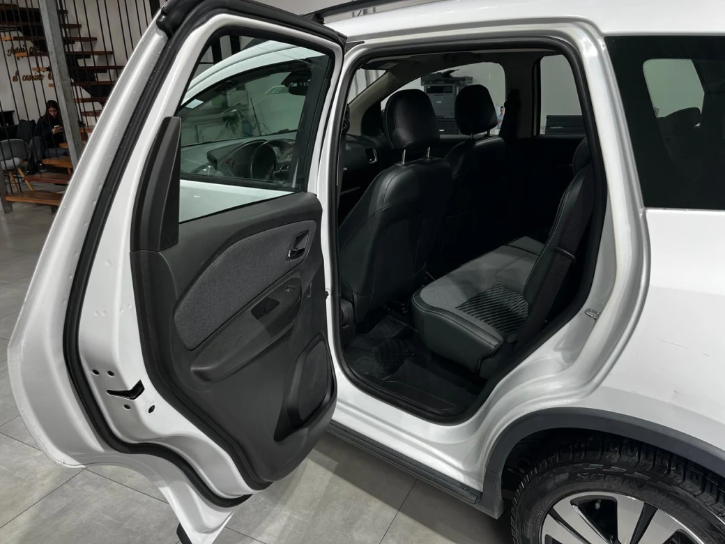 imagen 0 de vehiculo con id 2119