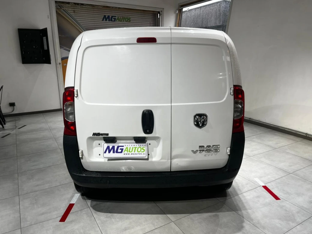 RAM V700 City — foto 5 de 16