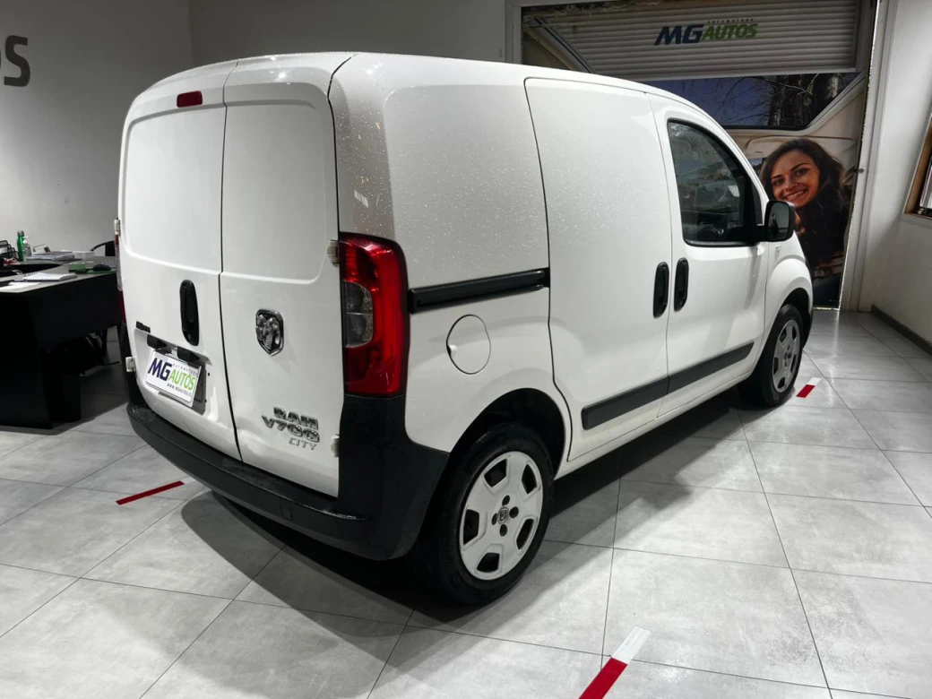 RAM V700 City — foto 14 de 16