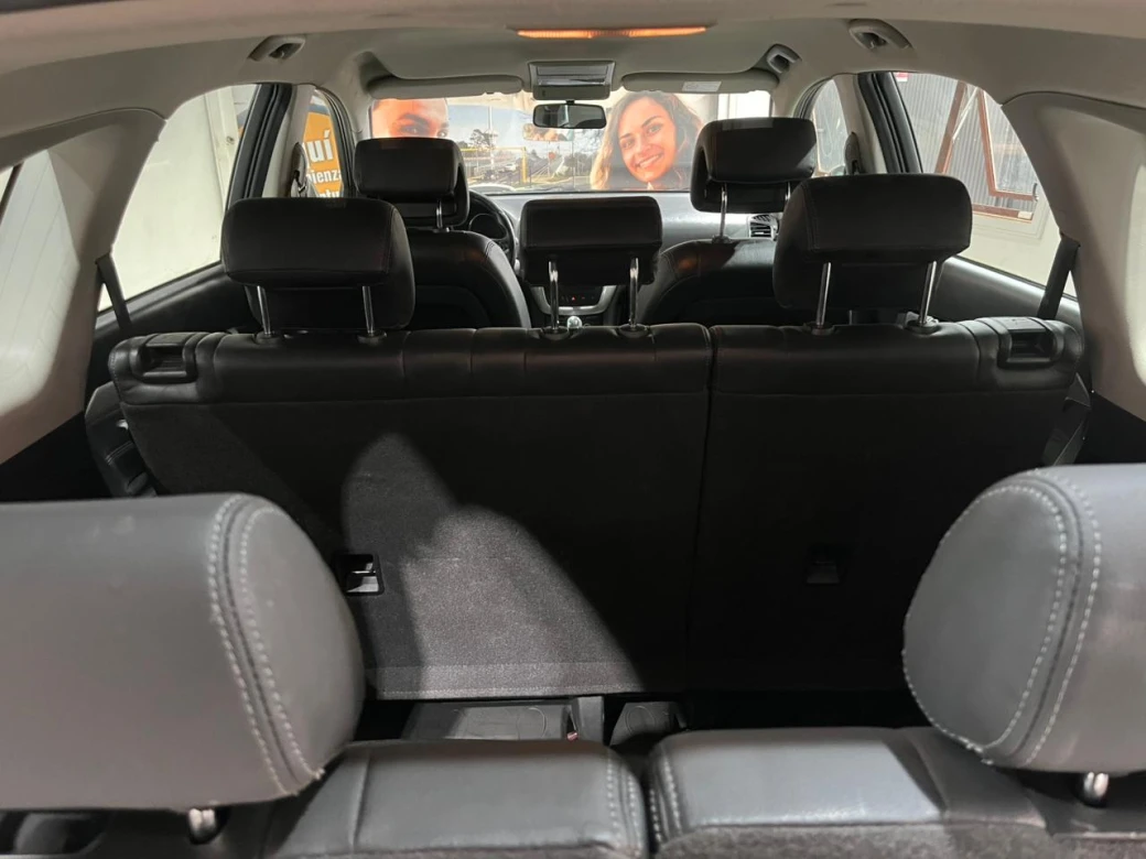 Chevrolet Captiva — foto 9 de 25