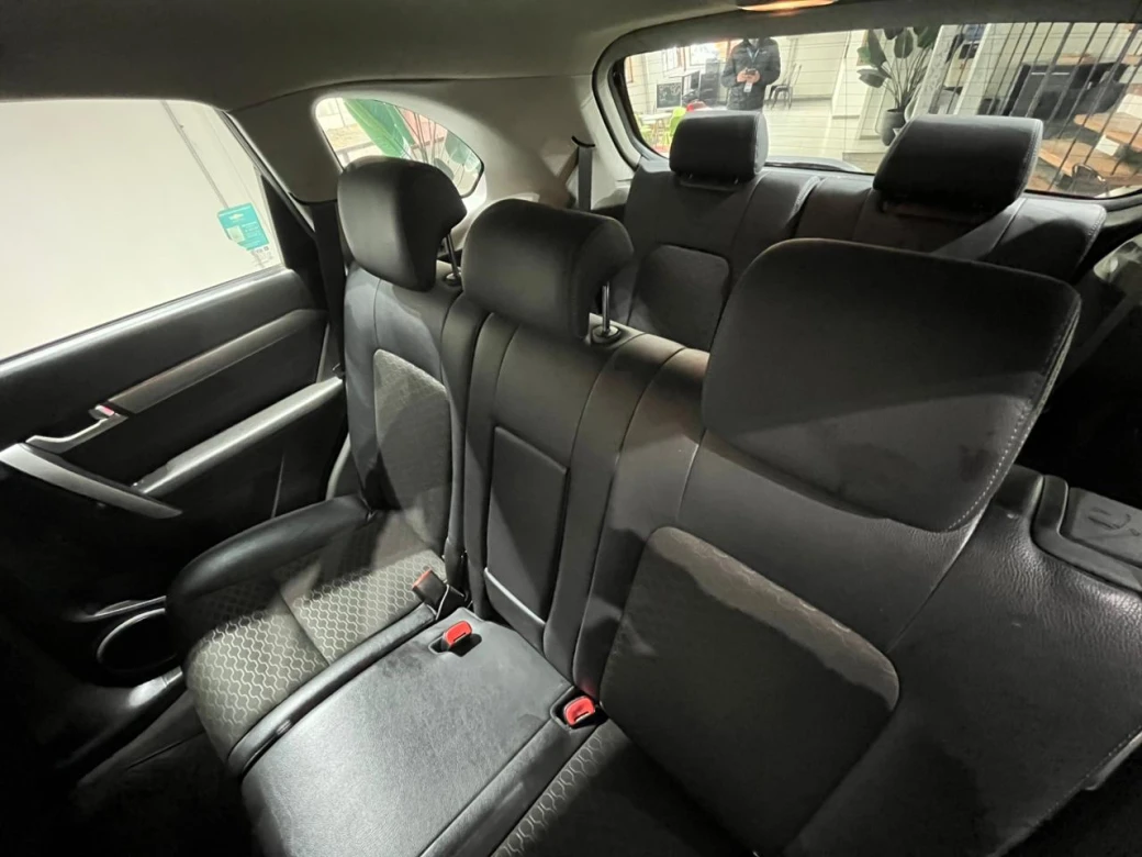Chevrolet Captiva — foto 10 de 25