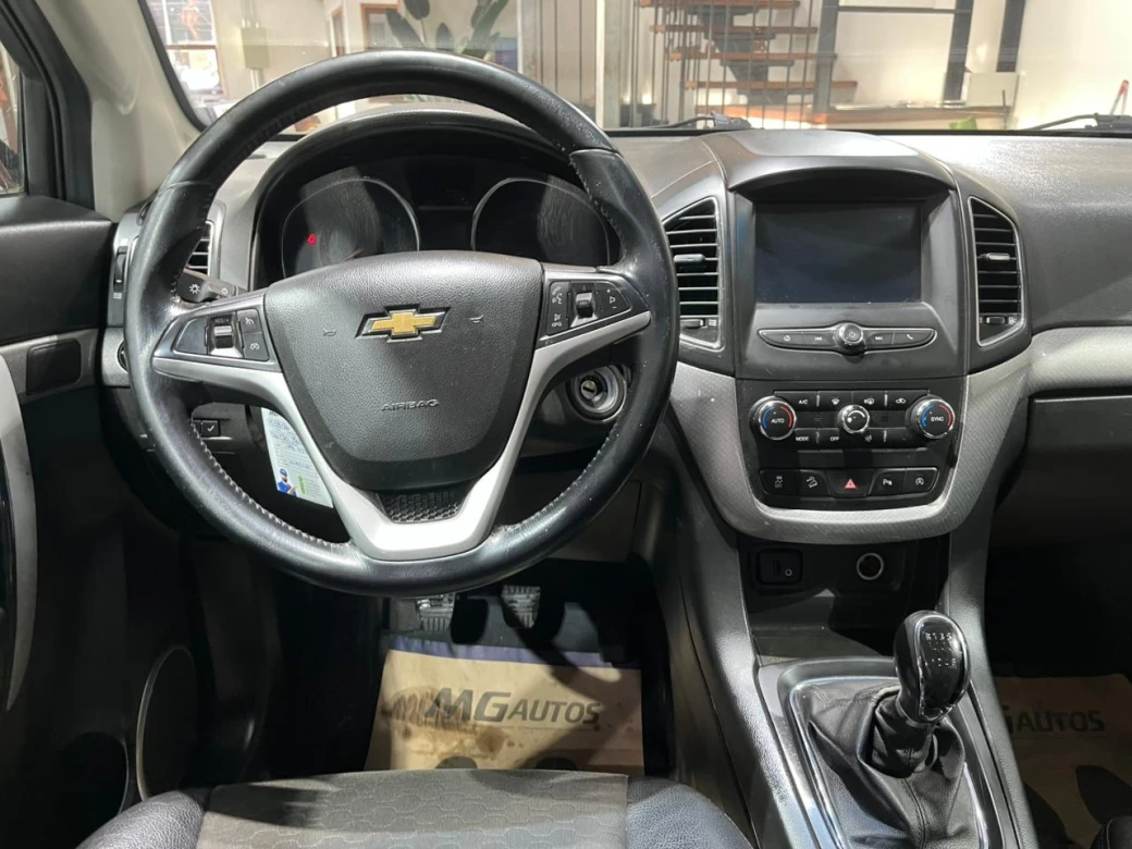 Chevrolet Captiva — foto 22 de 25
