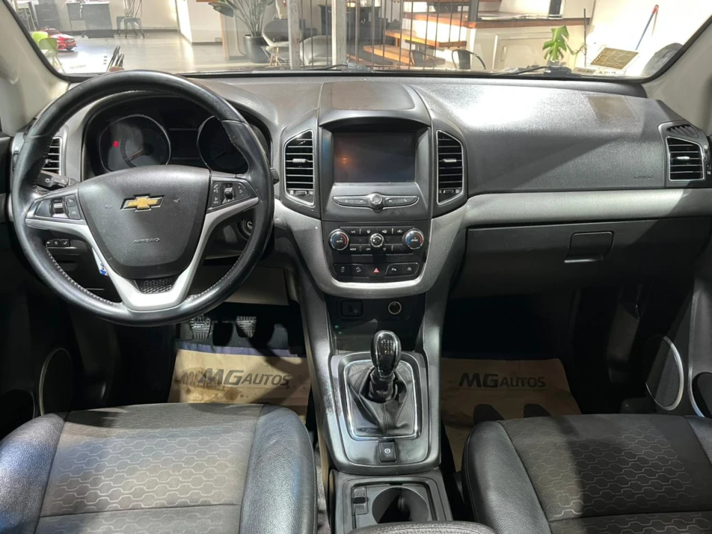 Chevrolet Captiva — foto 25 de 25