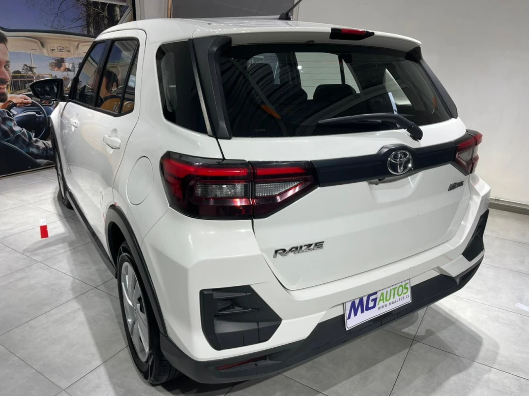 Toyota Raize 1.2 I — foto 3 de 20