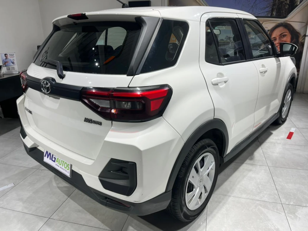 Toyota Raize 1.2 I — foto 7 de 20