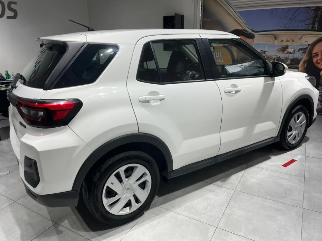 Toyota Raize 1.2 I — foto 8 de 20