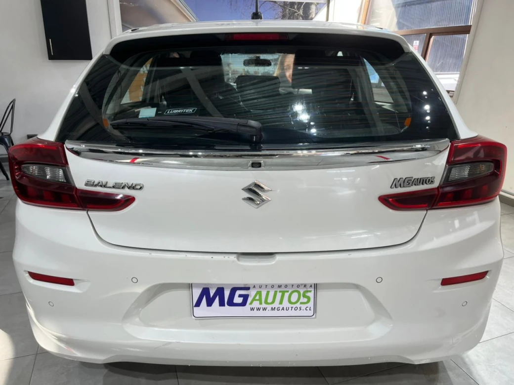 Suzuki New Baleno Gls Hb — foto 2 de 19