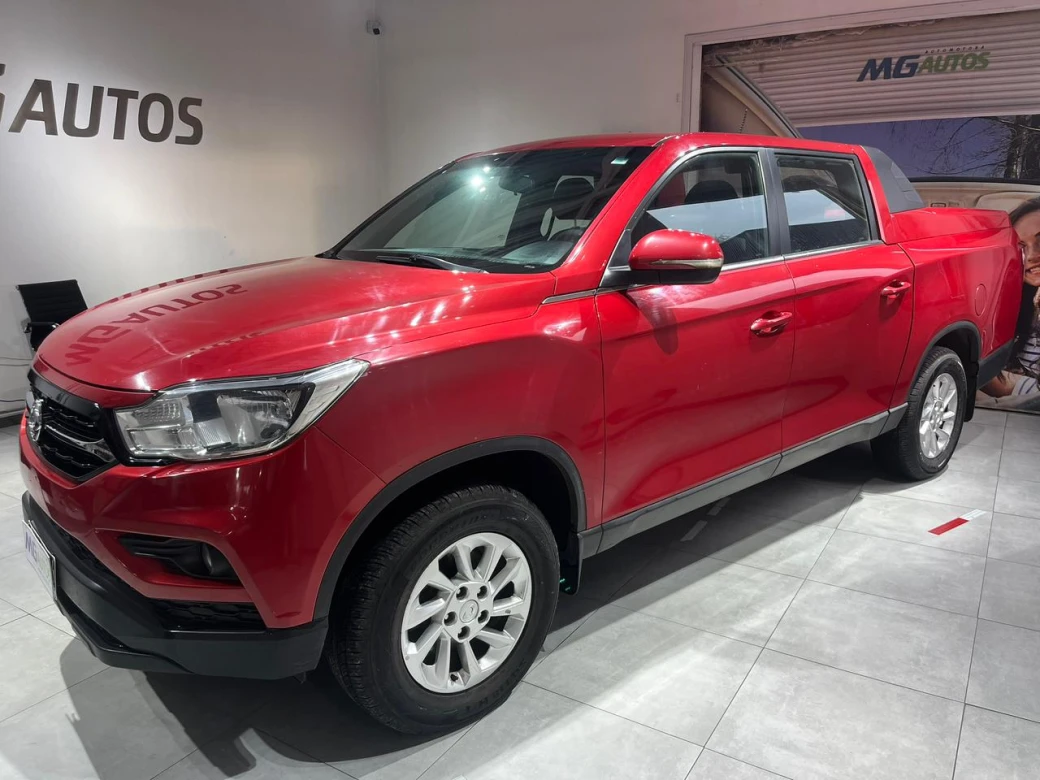 SsangYong Grand Musso — foto 18 de 20