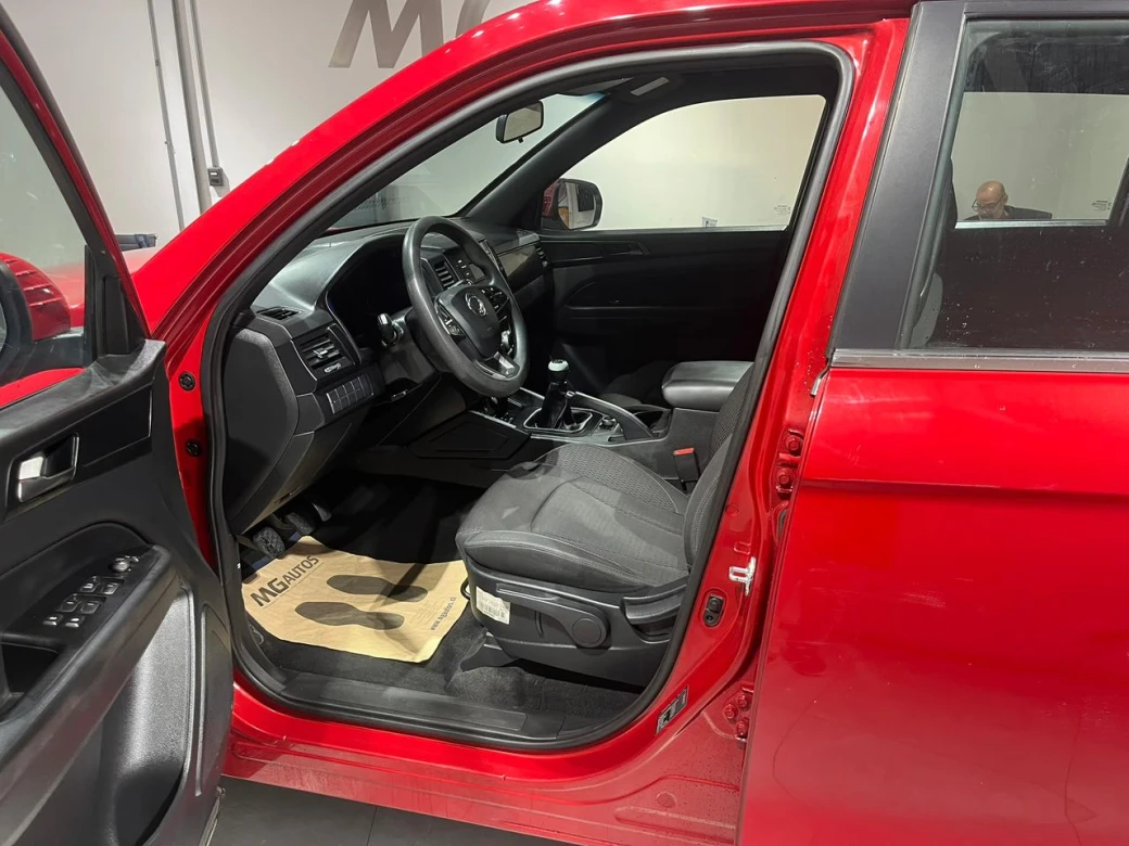 SsangYong Grand Musso — foto 20 de 20