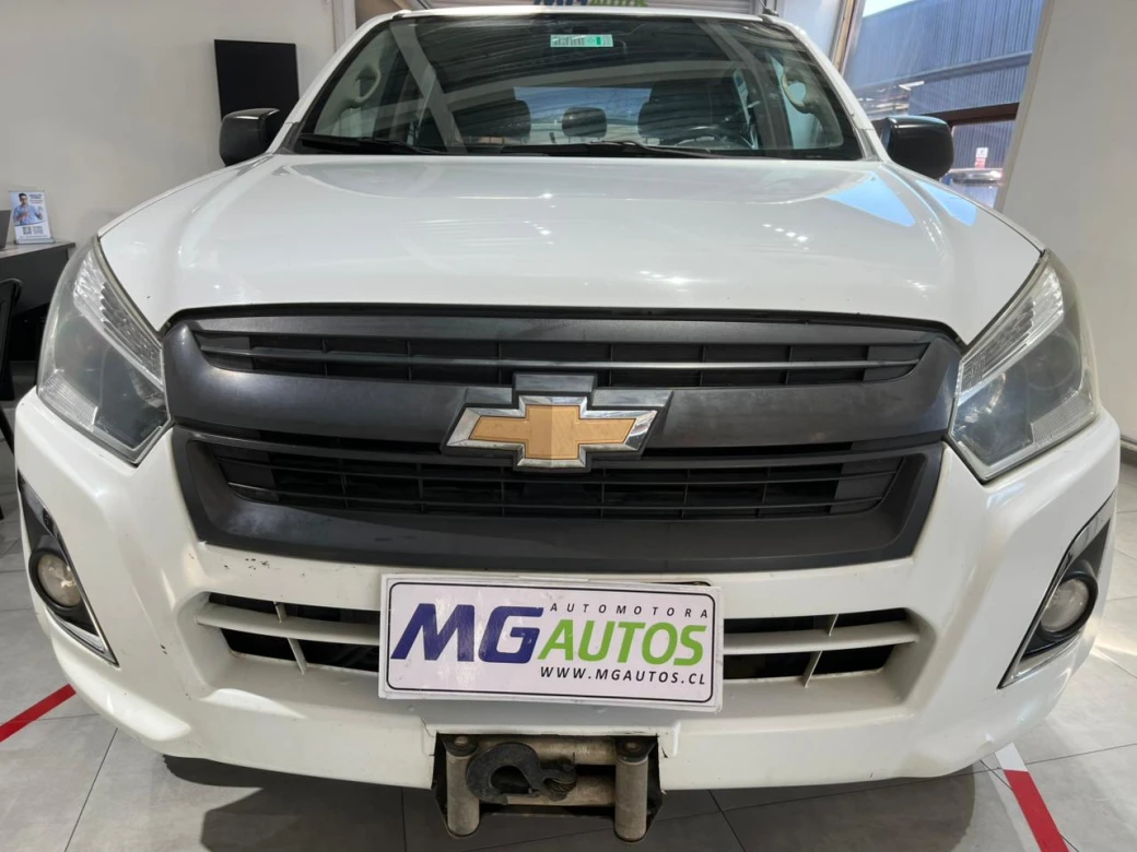 Chevrolet D Max — foto 2 de 20