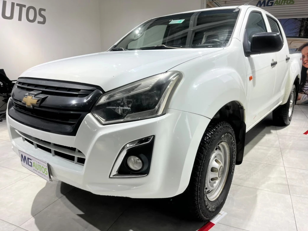 Chevrolet D Max — foto 3 de 17