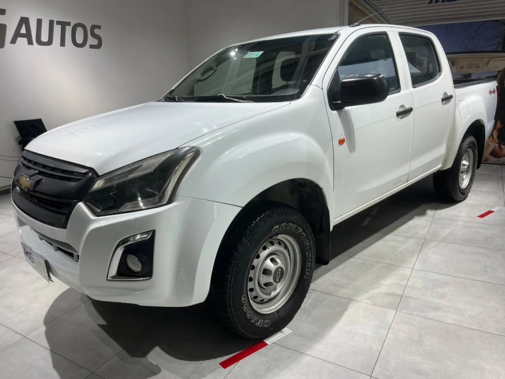 Chevrolet D Max — foto 7 de 17