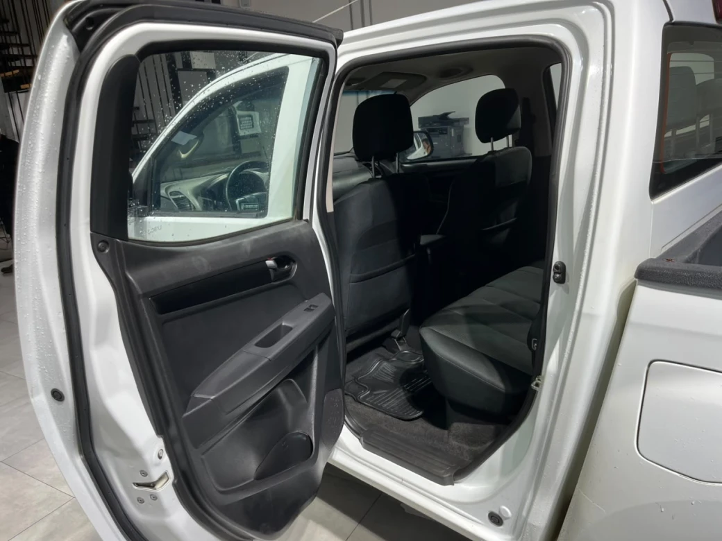 Chevrolet D Max — foto 13 de 17
