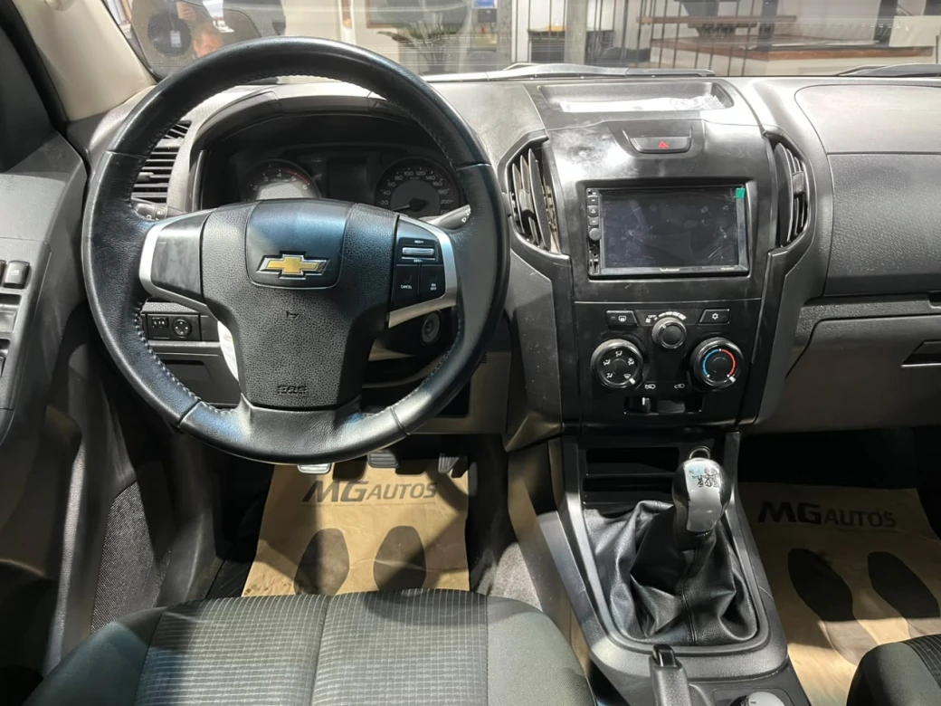 Chevrolet D Max — foto 14 de 17