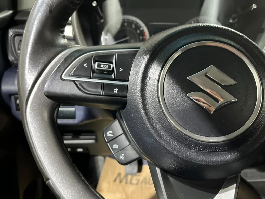 Suzuki New Baleno Gls Hb — foto 4 de 32