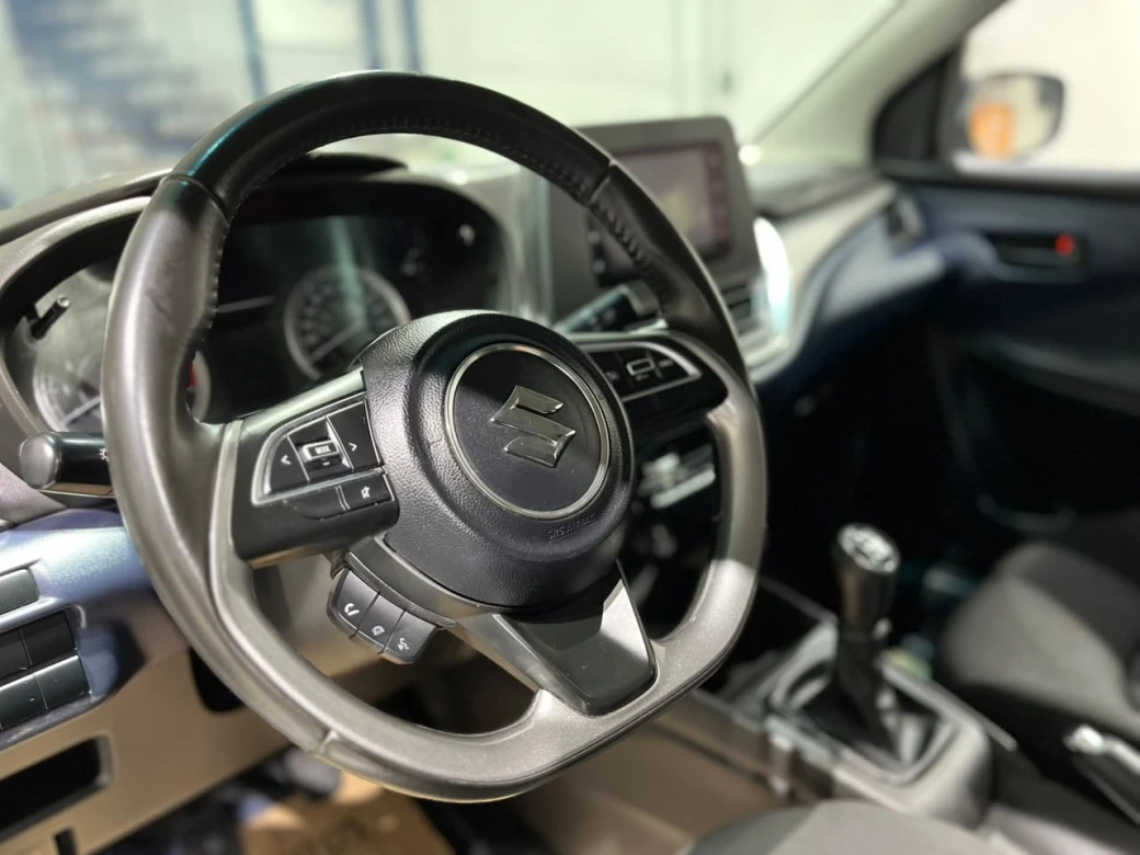 Suzuki New Baleno Gls Hb — foto 12 de 32
