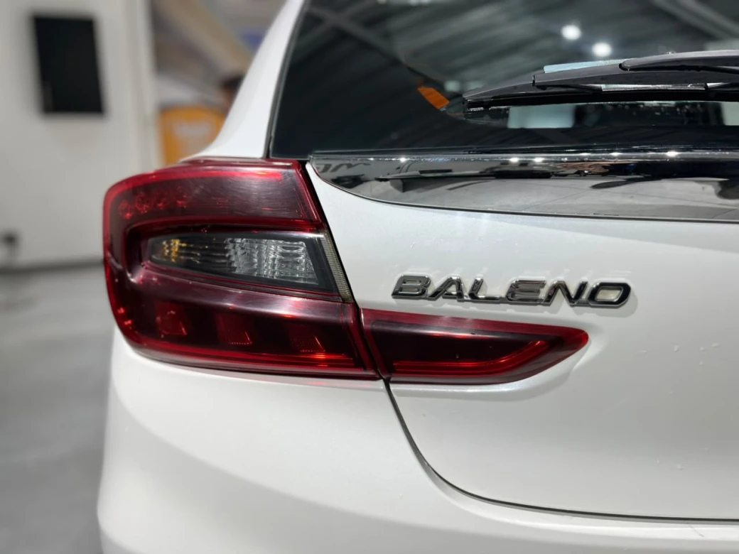 Suzuki New Baleno Gls Hb — foto 27 de 32