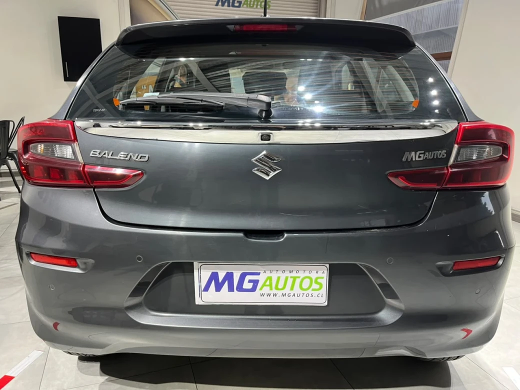 Suzuki New Baleno Gls Hb — foto 25 de 29