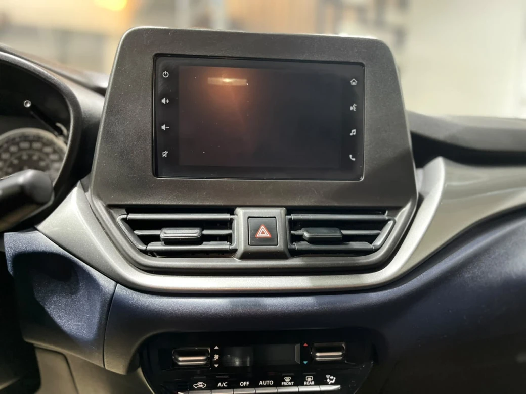 Suzuki New Baleno Gls Hb — foto 26 de 29