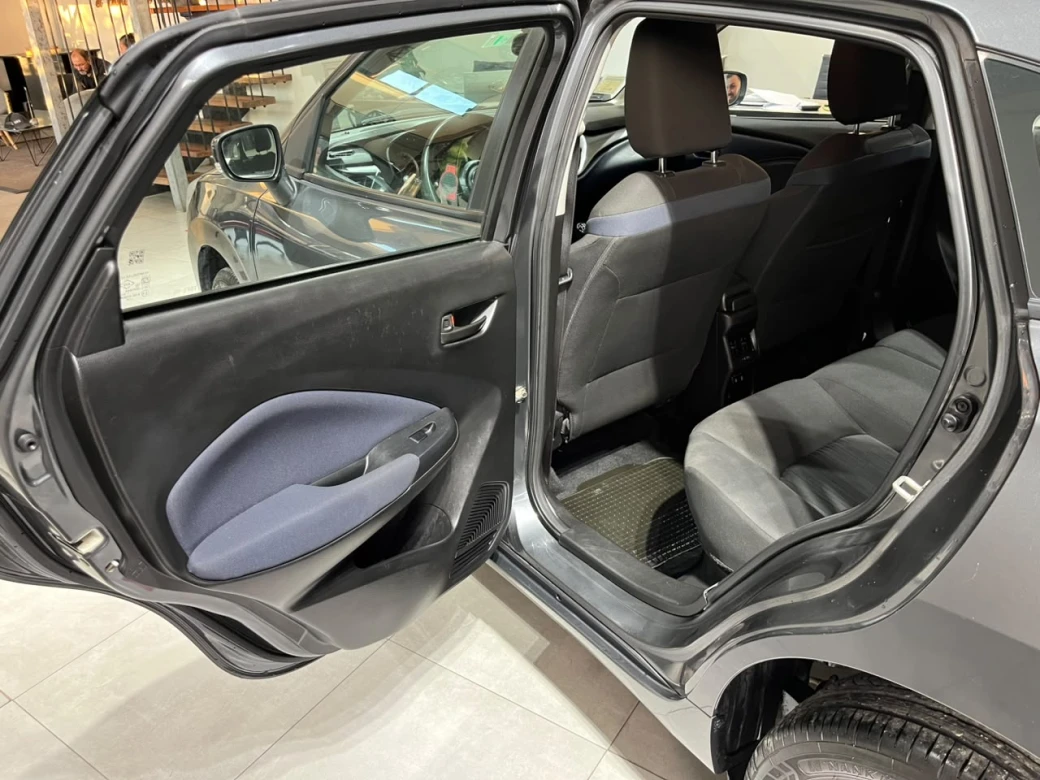 Suzuki New Baleno Gls Hb — foto 27 de 29