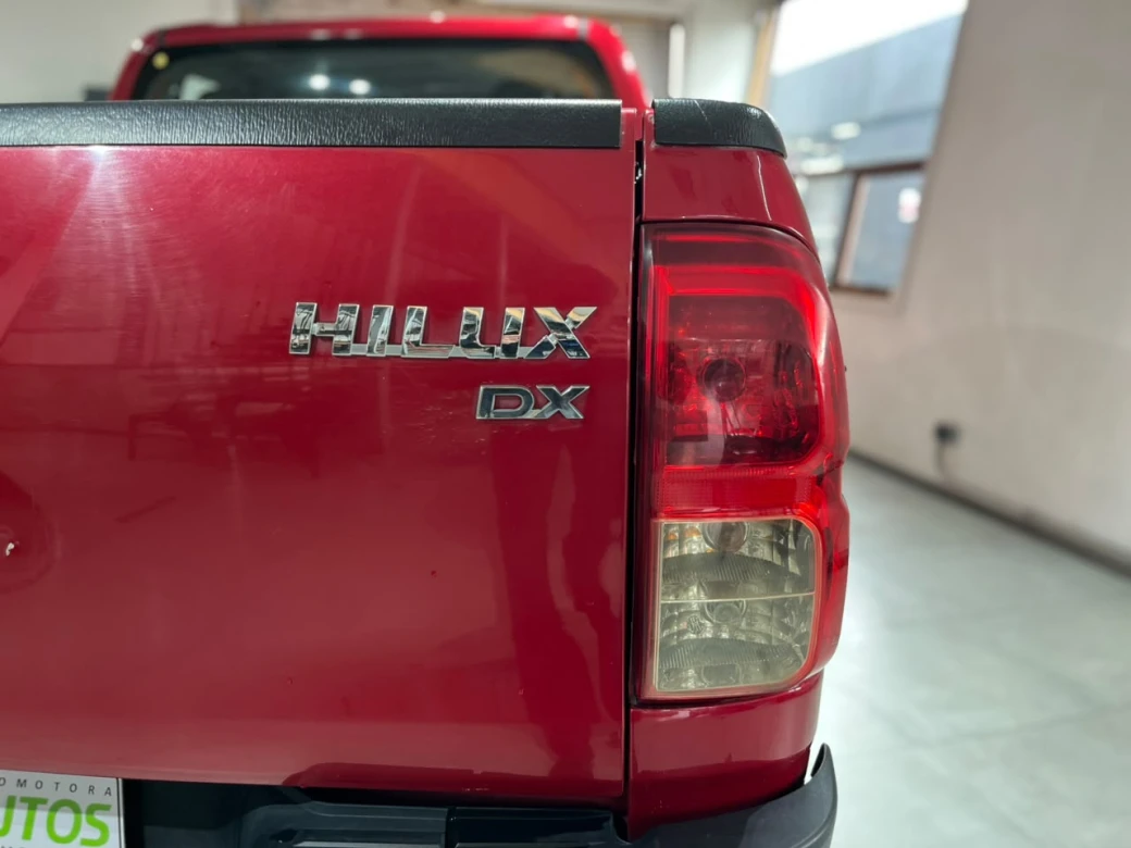 Toyota Hilux D Cab — foto 34 de 38