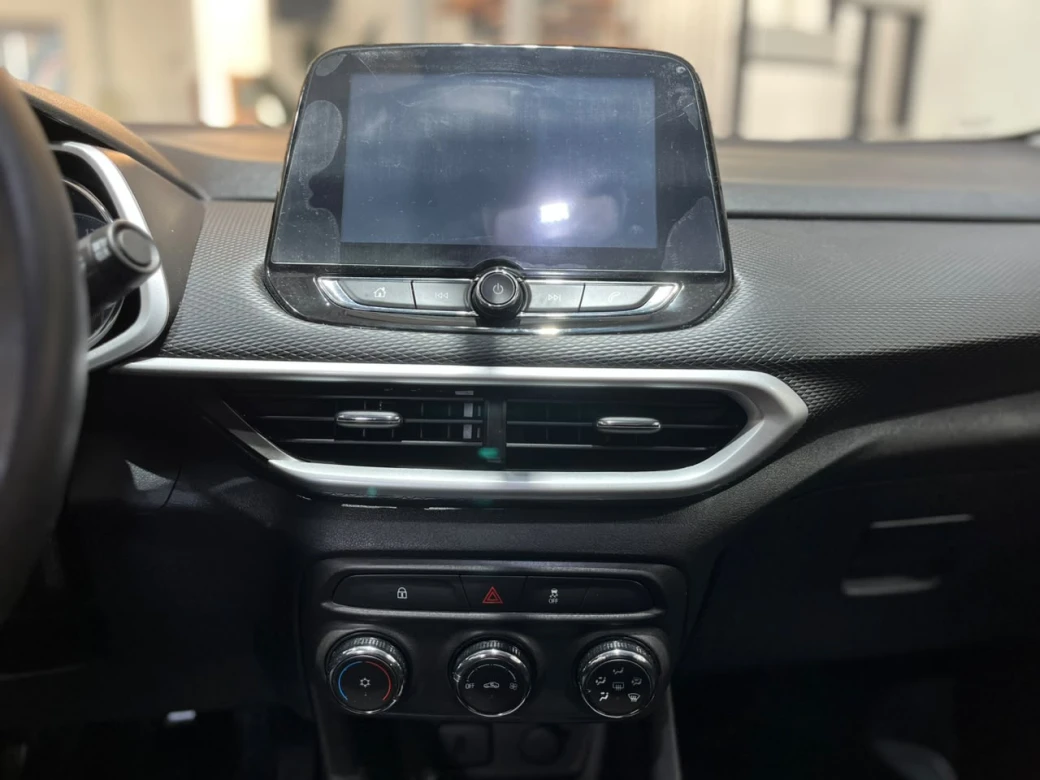Chevrolet Tracker — foto 2 de 28