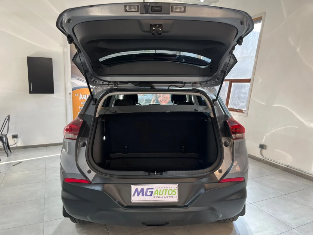 Chevrolet Tracker — foto 3 de 28