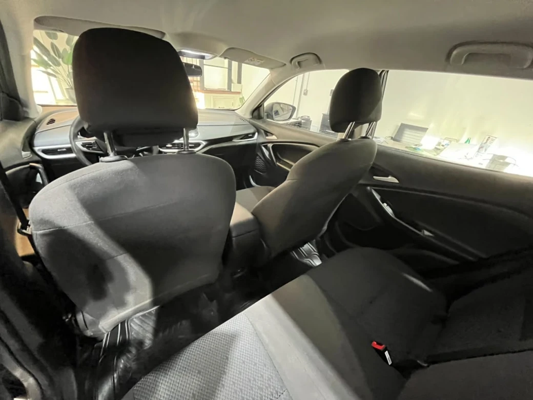 Chevrolet Tracker — foto 12 de 28