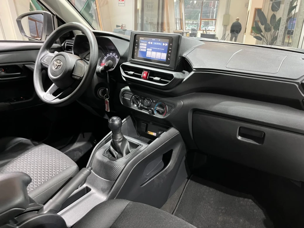 Toyota Raize 1.2 I — foto 17 de 27