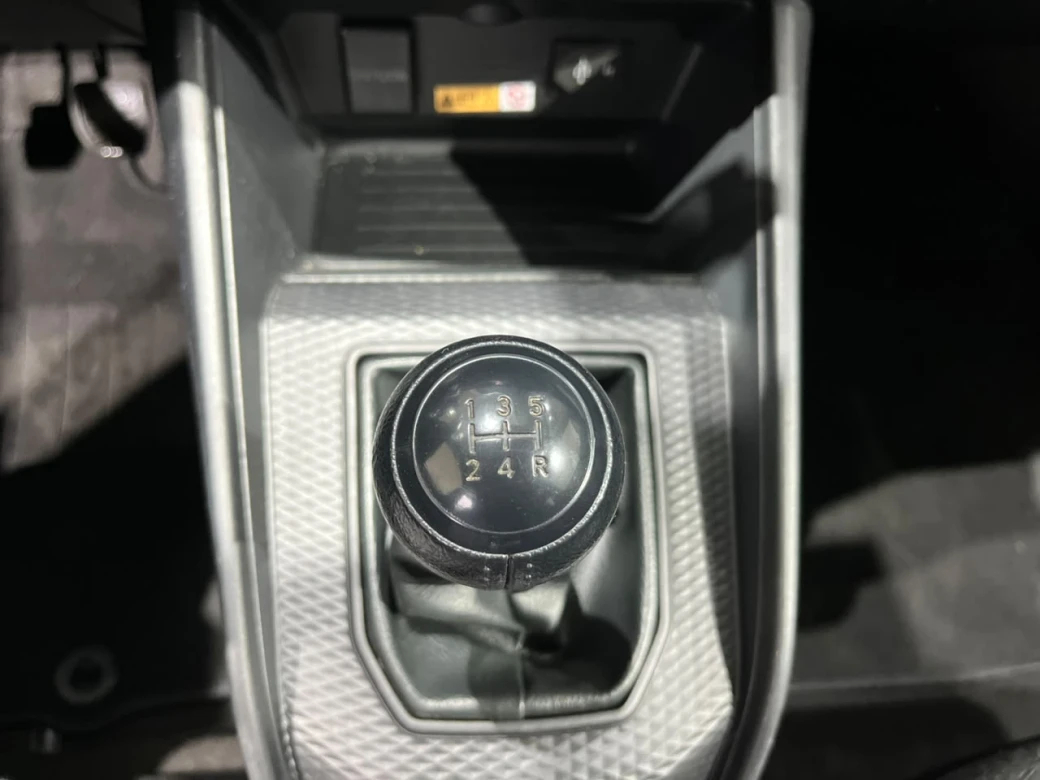 Toyota Raize 1.2 I — foto 22 de 27