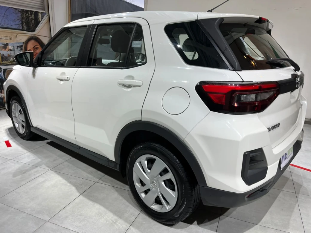 Toyota Raize 1.2 I — foto 23 de 27