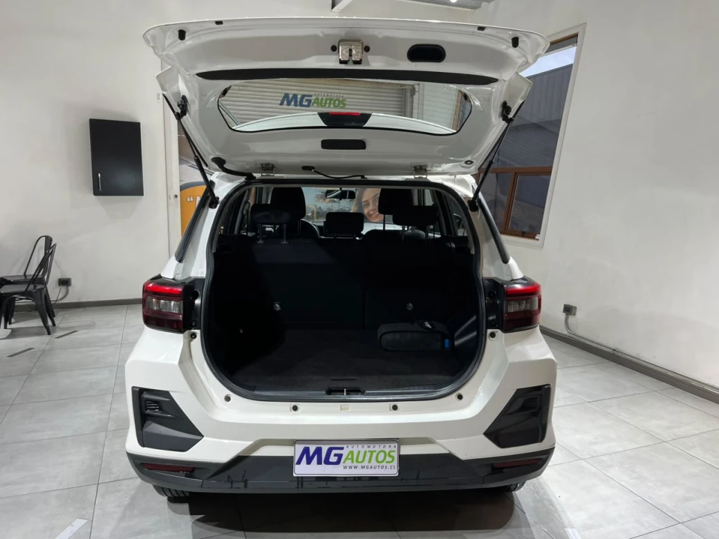 Toyota Raize 1.2 I — foto 24 de 27